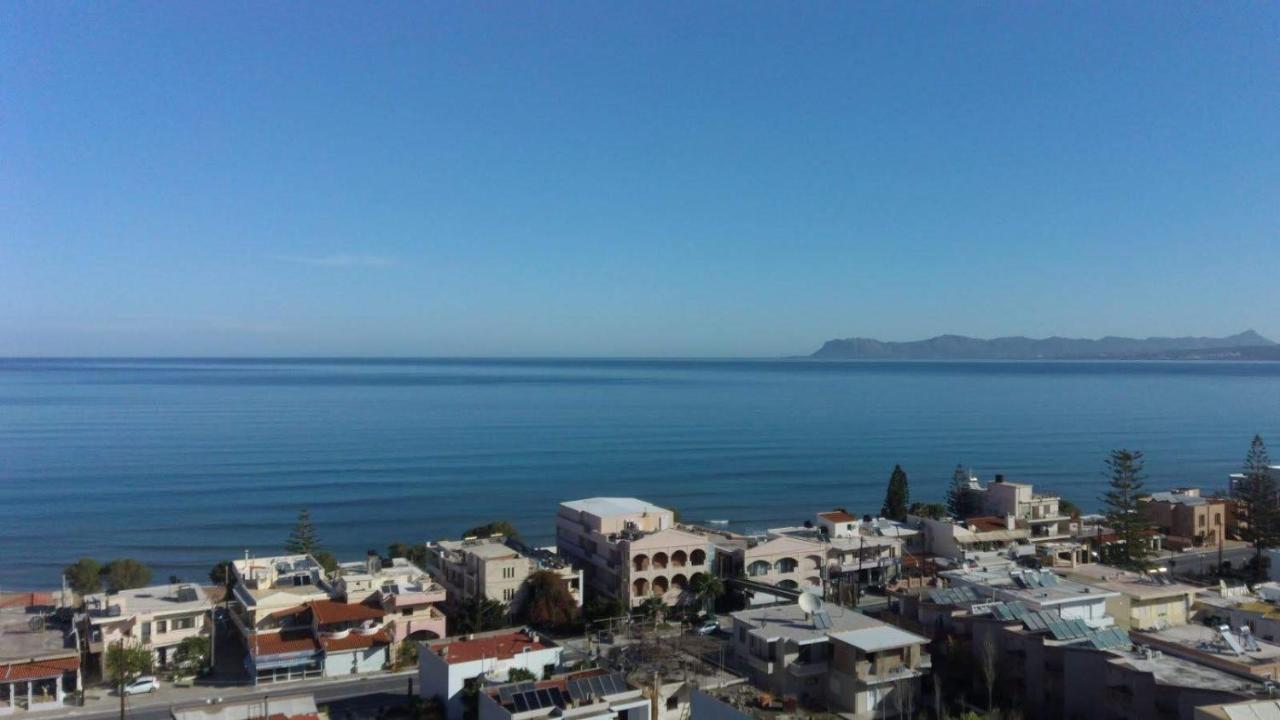 Blue Villas Agia Marina Exteriör bild