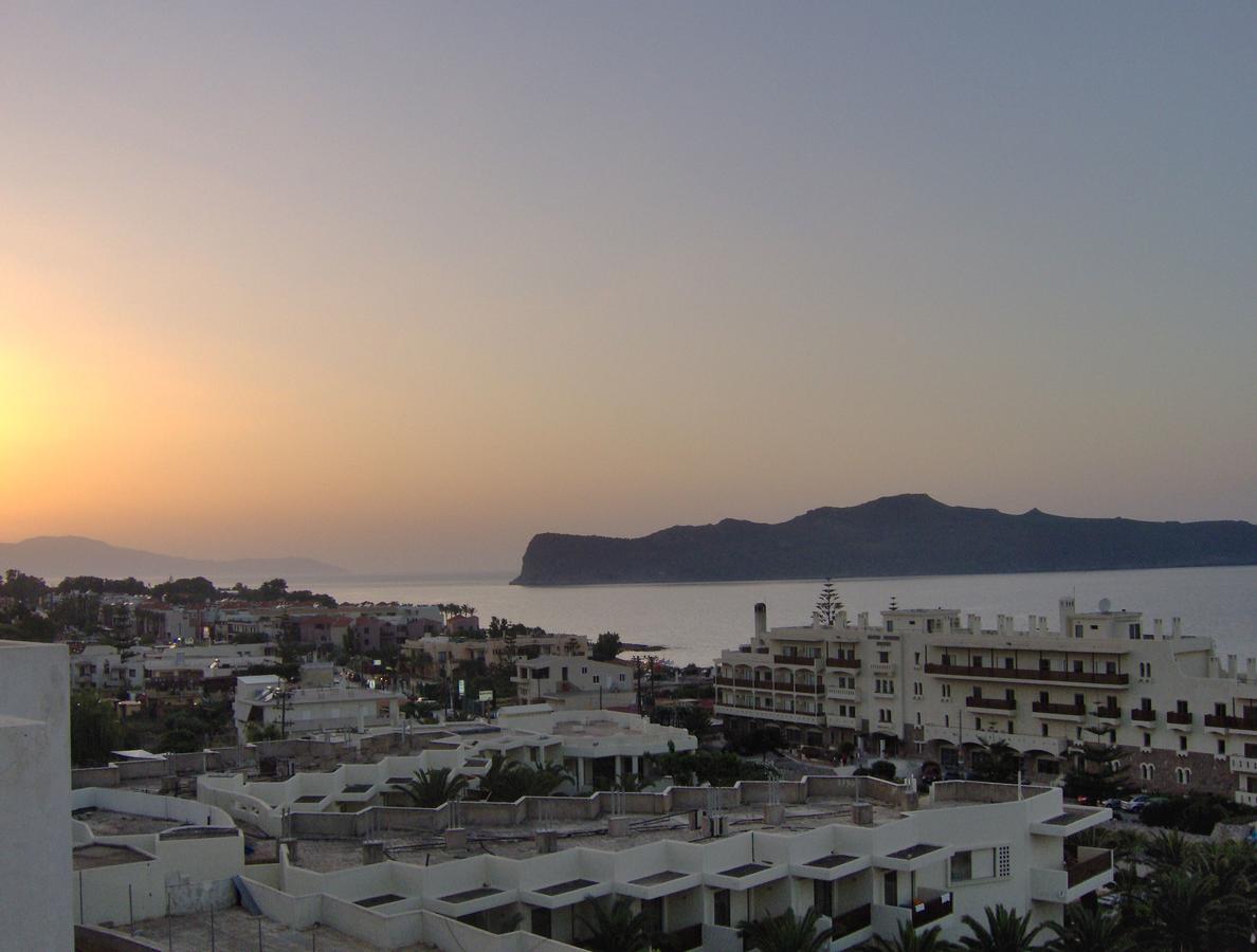 Blue Villas Agia Marina Exteriör bild
